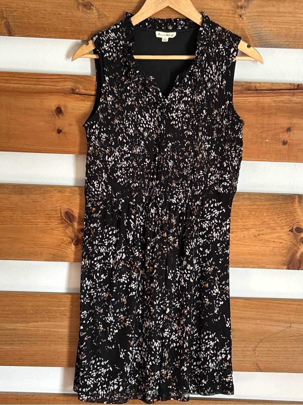 Jane and Delancey Sleevless Smocked Maxi Dress w/Black Floral Ruffle Neck Size S